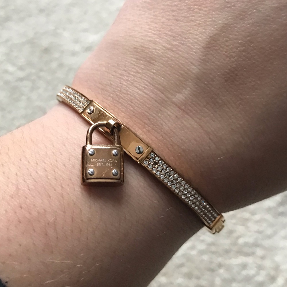 ๐ 100% Authentic Michael Kors Bangle๐ - Picture 2 of 3